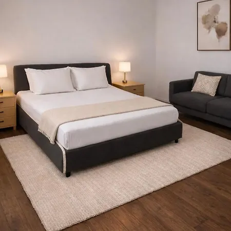 公寓 Spacious 3-bedroom Flat In The Heart Of *