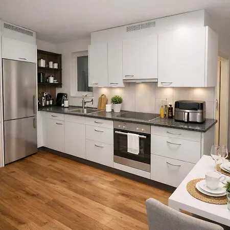 아파트 4-bed